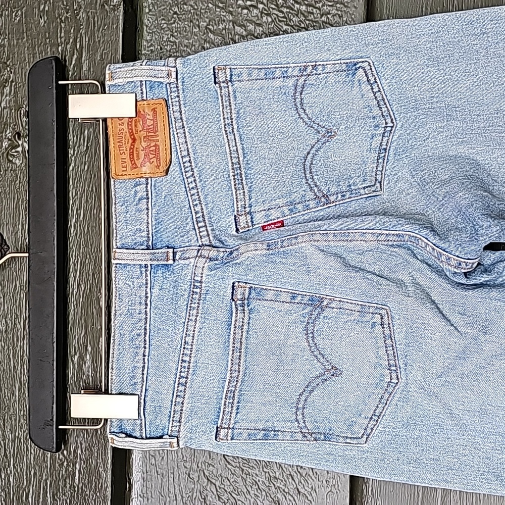 LEVIS Jeans - Picture 6 of 12
